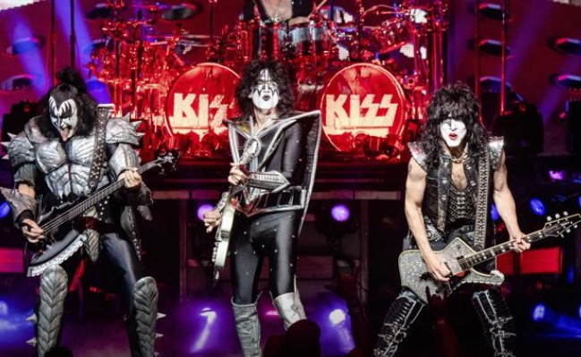 Kiss